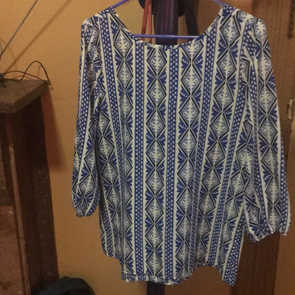 Shirt - Picture 2 of 4